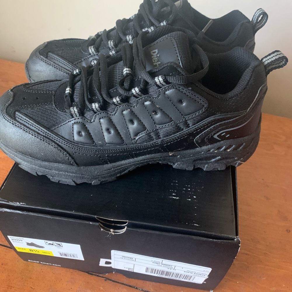 Work shoes